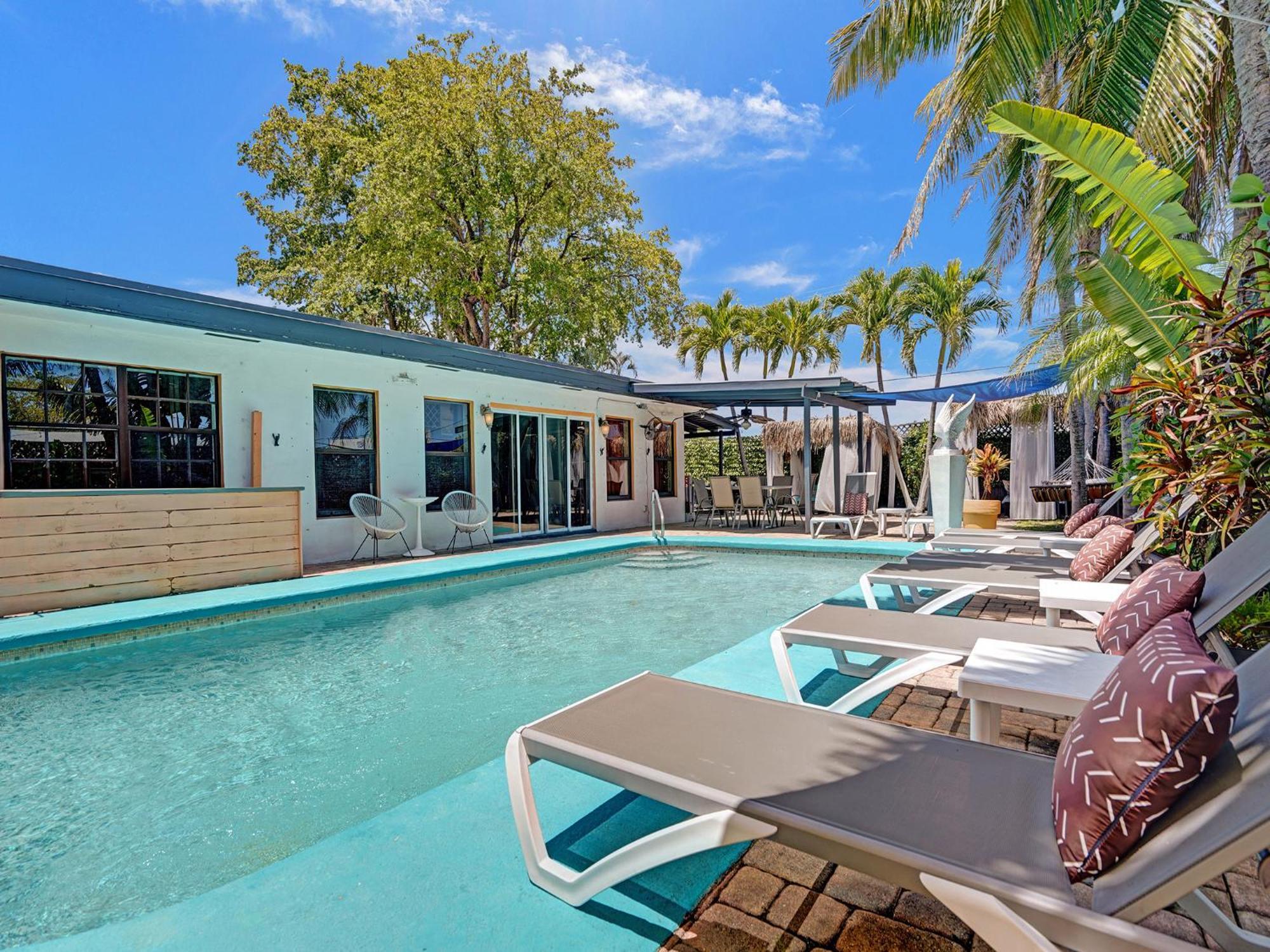 Large Gay Men's 1 Bedroom W Gameroom Heated Pool Clothing Optional Casa de hóspedes Fort Lauderdale